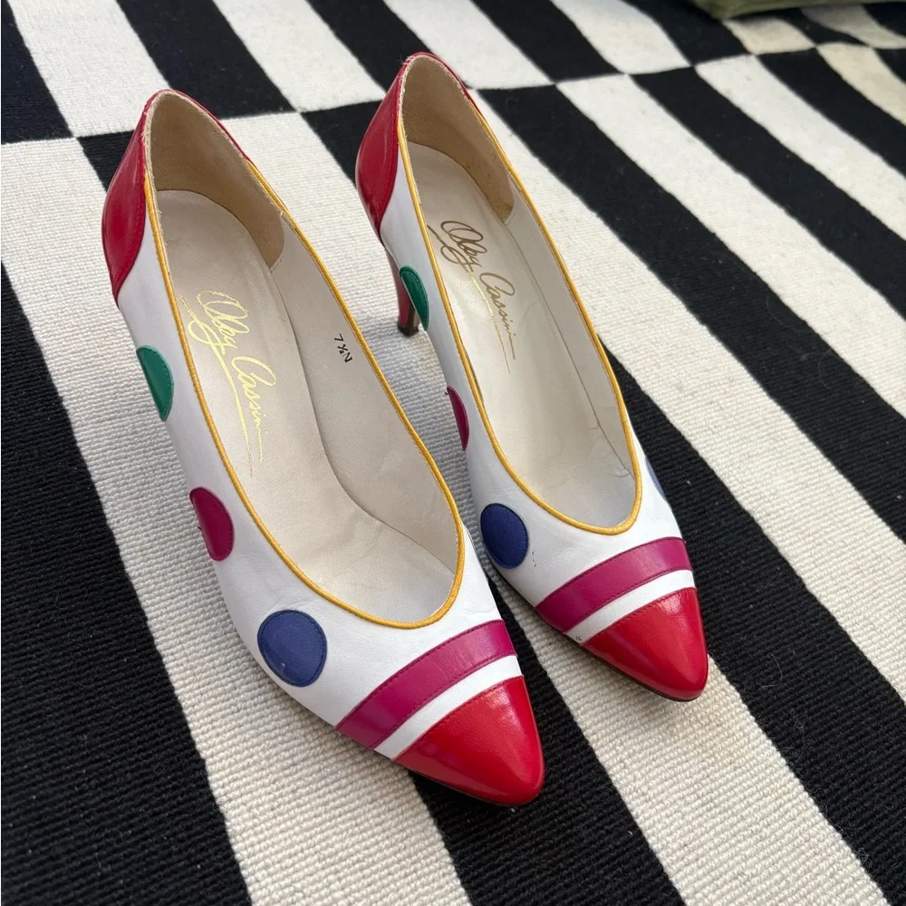 Vintage White Leather Pointed Pumps with Red Accents and Multicolor Dots - Picture 1 of 6